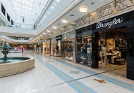Открытие нескольких торговых центров в Москве отложено "до лучших времен"