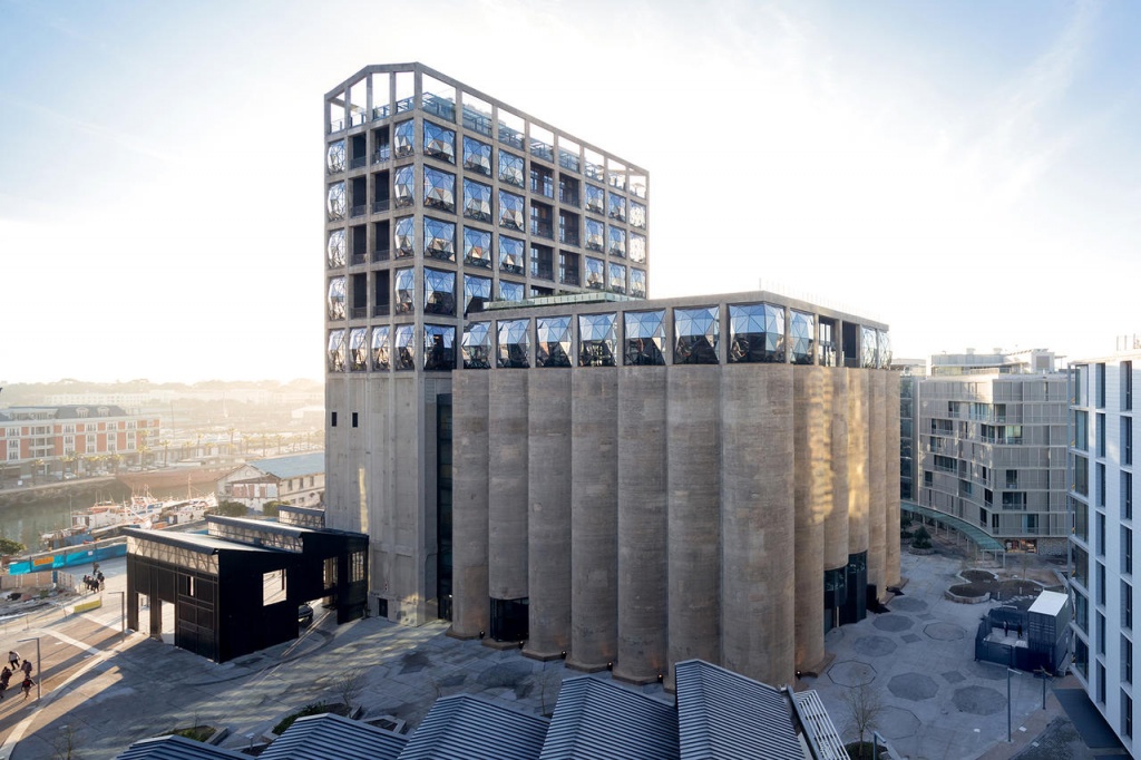 Zeitz-MOCAA_1.jpg Zeitz-MOCAA_1.jpg