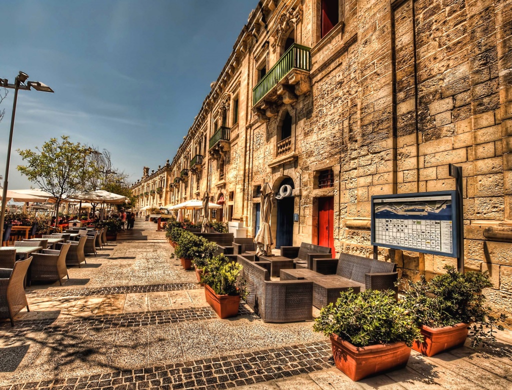 20110530-malta-3-hdr.jpg